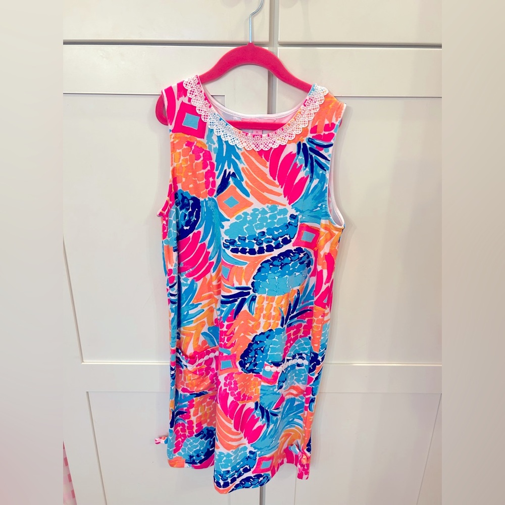 Bright and Pretty Lilly Pulitzer Girls classic shift dress. EUC- size 12-14 XL